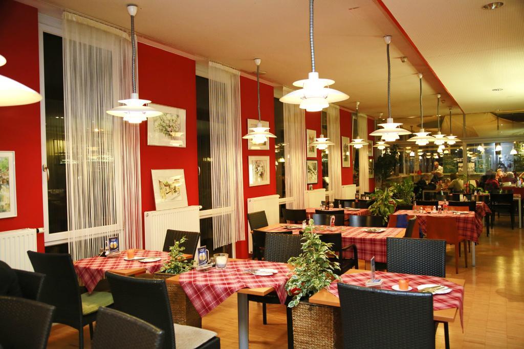 Hotel Restaurant Red Lodge Graz Buitenkant foto