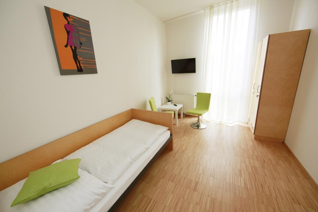 Hotel Restaurant Red Lodge Graz Kamer foto